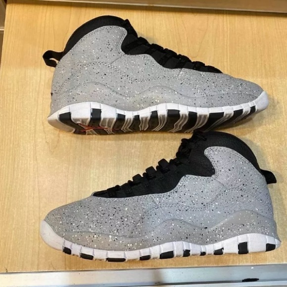 Air Jordan Retro 10 “Cement” main image 6